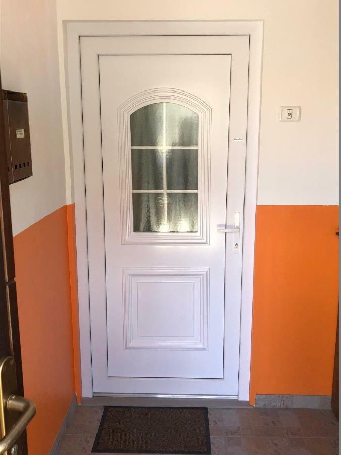 Apartma Mahnic Postojna Exteriér fotografie